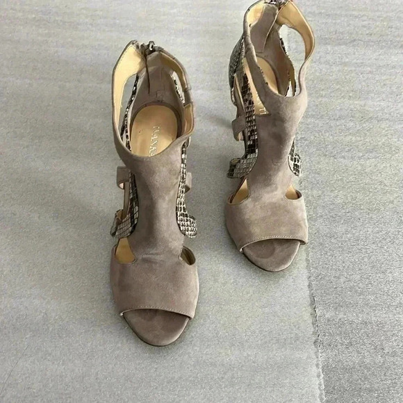 [US6.5] Ivanka Trump ITSATORI Animal Patterns 4” Heel Leather  Sandal - Picture 3 of 9